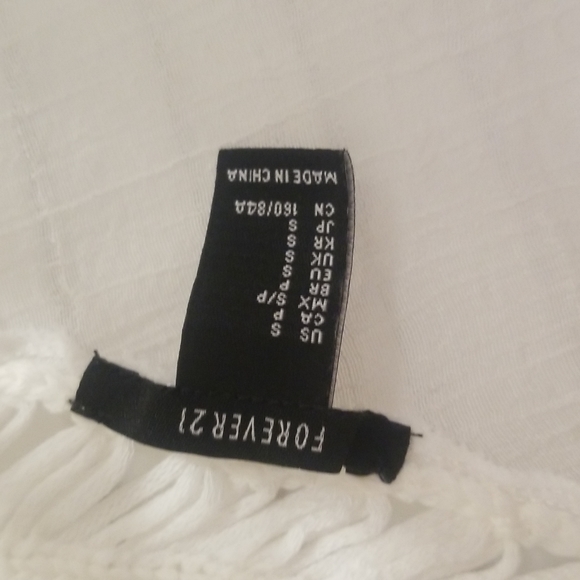 White Fringle top - Picture 3 of 3